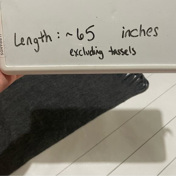 Lucky Brand Dark‎ Charcoal Gray Long Fringe Soft Cozy Scarf Women’s One Size - Picture 8 of 9